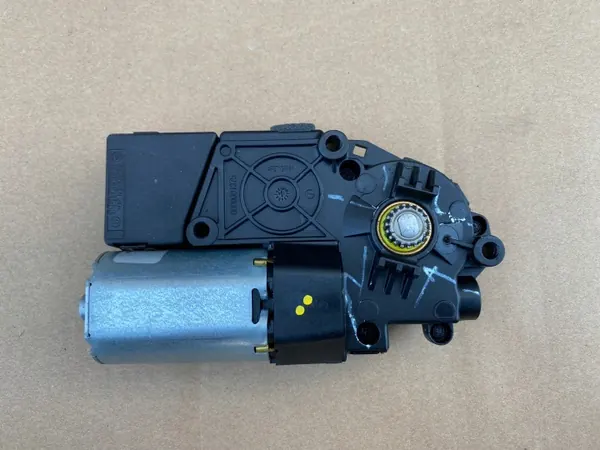 Moteur de toit ouvrant OEM 30021011 pour Chevrolet Camaro SS image 4