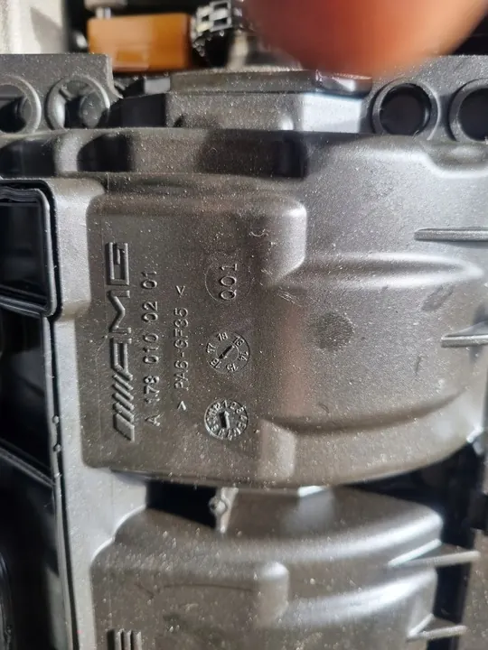 Defletor de óleo Mercedes GT GTS C190 A1780100201 image 2