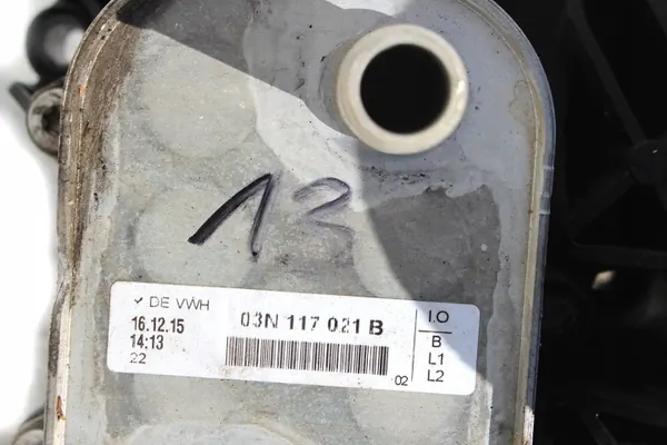 Audi Oliekoeler OEM 03N117021B 03N115389N + Filter image 3