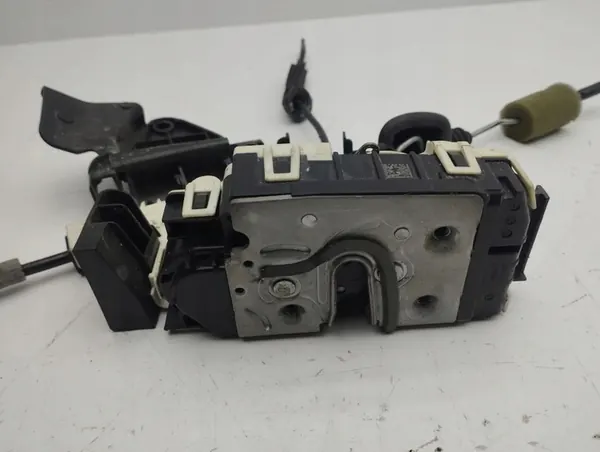 Serratura porta sinistra Mercedes-Benz C W204 2011 image 2