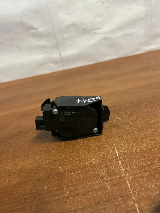 Klepmotor D2717 voor BMW X5 E70 Diesel 2008 image 3