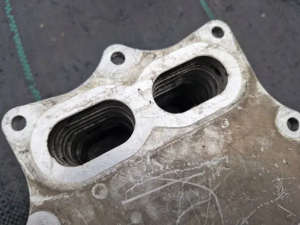 Refroidisseur d'huile boîte Ferrari 488 Pista OEM 000299065 image 7