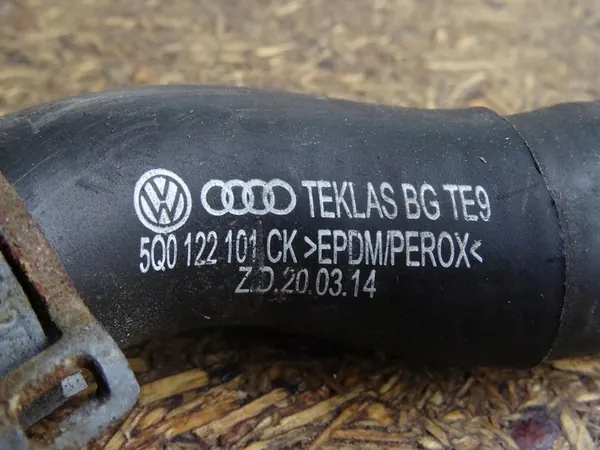 AUDI Q3 8U 2.0 TDI Vesisarja OEM 5N0122447BE image 9