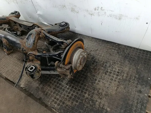 OEM WÓZEK, TRAWERS TYŁ BMW 1 E87 Hinterachsträger image 5