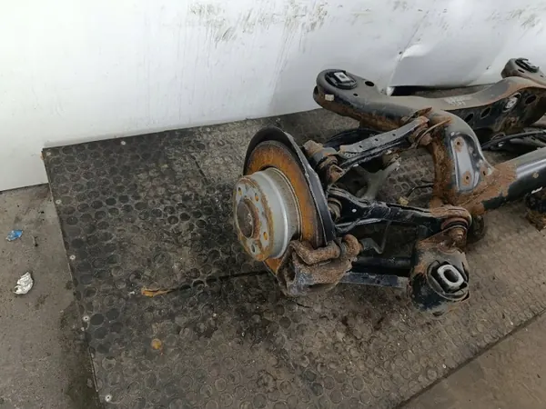 OEM WÓZEK, TRAWERS TYŁ BMW 1 E87 Hinterachsträger image 6