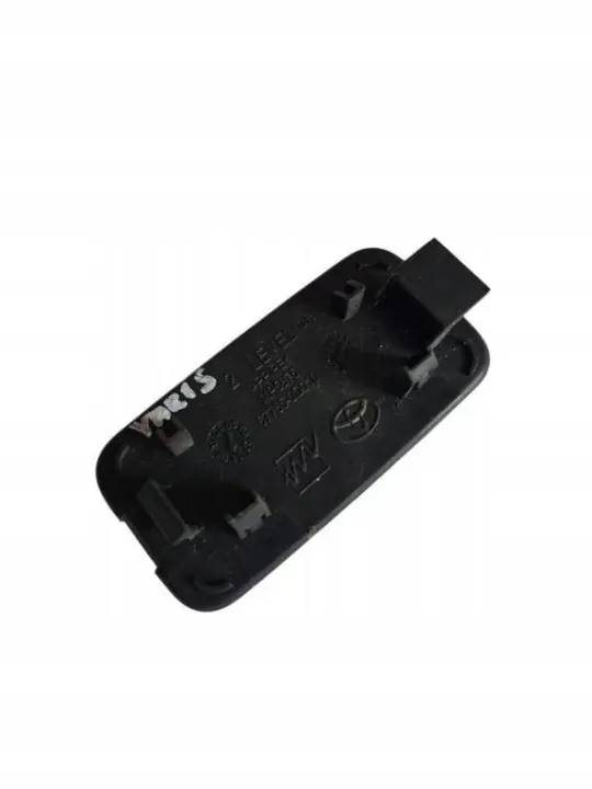 Toyota Yaris Kofferraumabdeckung OEM 677650D010 image 4
