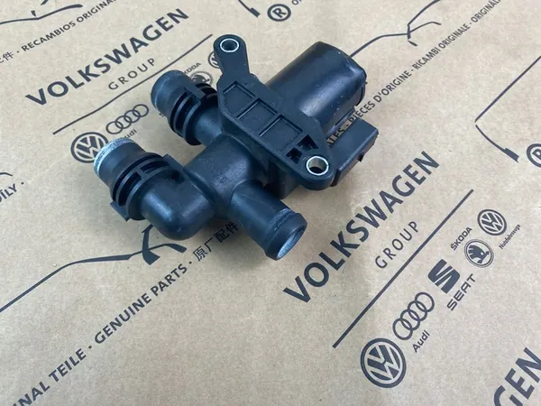 VW AUDI SKODA SEAT Vesipumppu 1K0820036D image 4