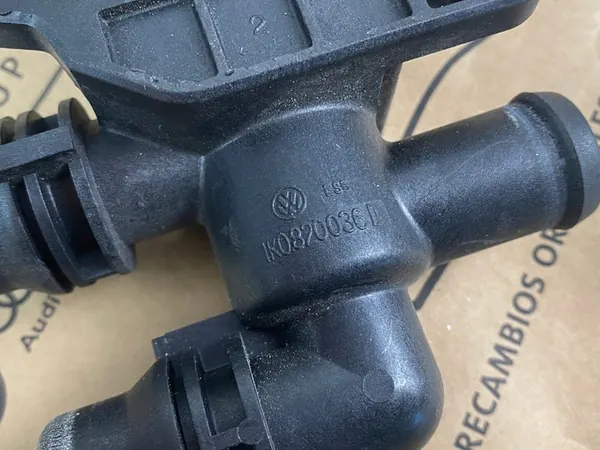 VW AUDI SKODA SEAT Vesipumppu 1K0820036D image 5