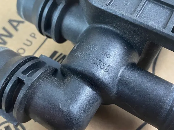 VW AUDI SKODA SEAT Vesipumppu 1K0820036D image 6