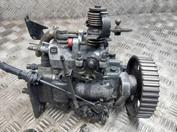 Kraftstoffpumpe Einspritzdüsen Volkswagen Transporter T4 1.9D OEM image 5