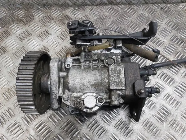 Kraftstoffpumpe Einspritzdüsen Volkswagen Transporter T4 1.9D OEM image 7