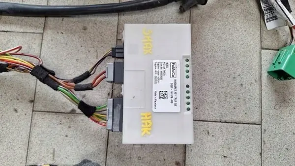 Ford S-MAX II dragkrok-kit OEM EM2J1DD521DB image 3