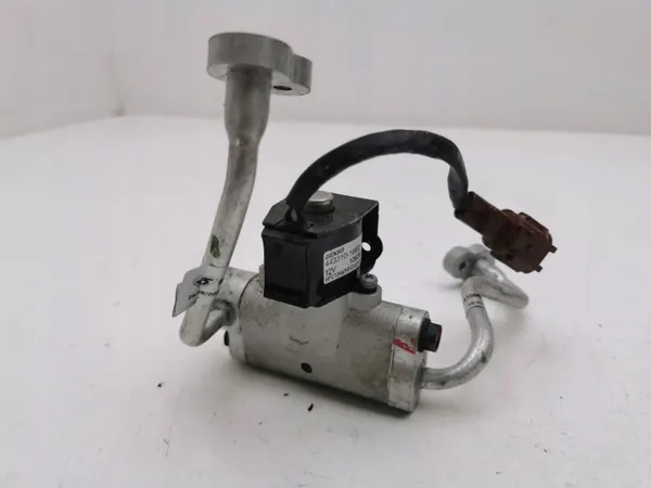 Renault Megane E-Tech 2022 A/C Expansionsventil OEM 4433101660 image 3