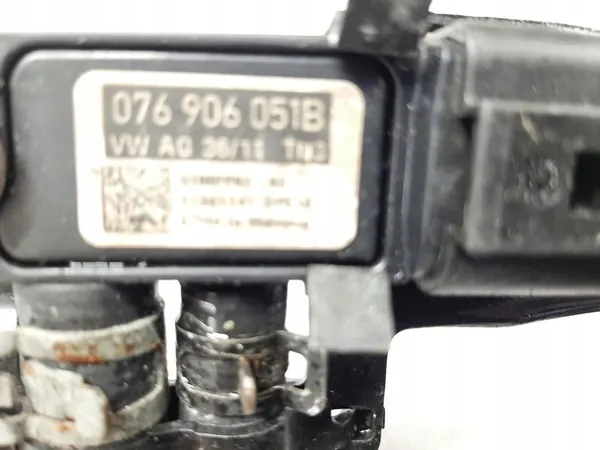 VW GOLF VI 2.0 TDI Polttoainesuodattimen Kotelo image 6
