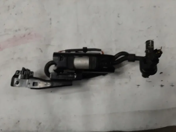 VW GOLF VI 2.0 TDI Polttoainesuodattimen Kotelo image 7