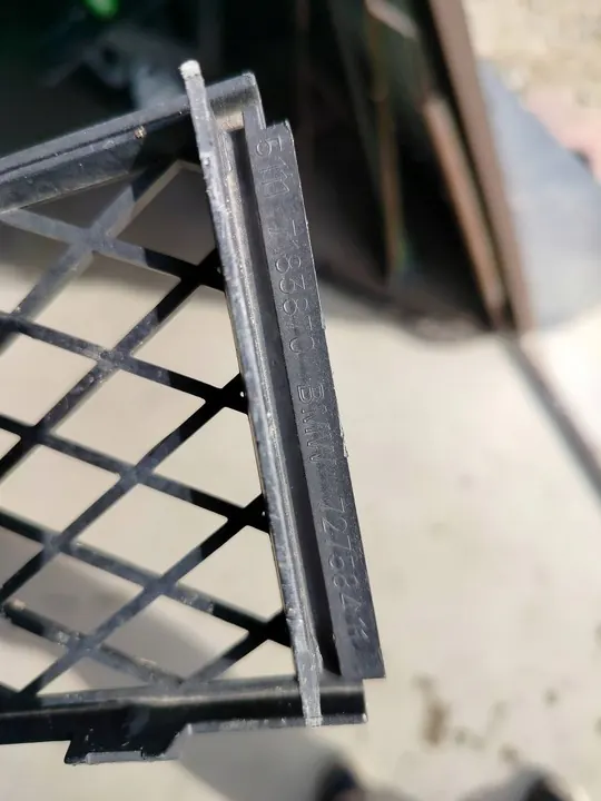 BMW OE 51117183870 griglia paraurti image 3