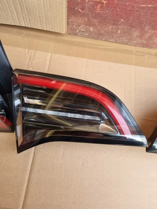 Bakljus Tesla MODEL 3/4 LIFT Vänster + Höger Europeisk image 3