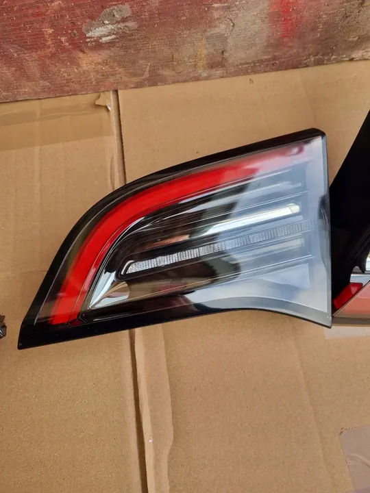 Bakljus Tesla MODEL 3/4 LIFT Vänster + Höger Europeisk image 4