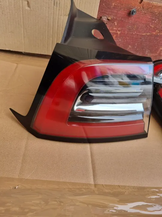Bakljus Tesla MODEL 3/4 LIFT Vänster + Höger Europeisk image 9