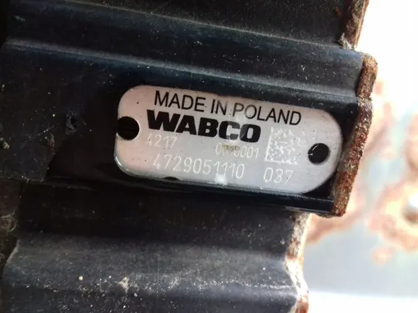 Válvula ECAS Wabco OEM 4729051110 para DAF XF 105 CF image 5