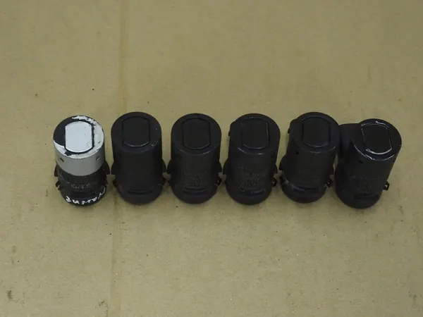 PDC Sensor BMW E39 6902181 95-03 image 3