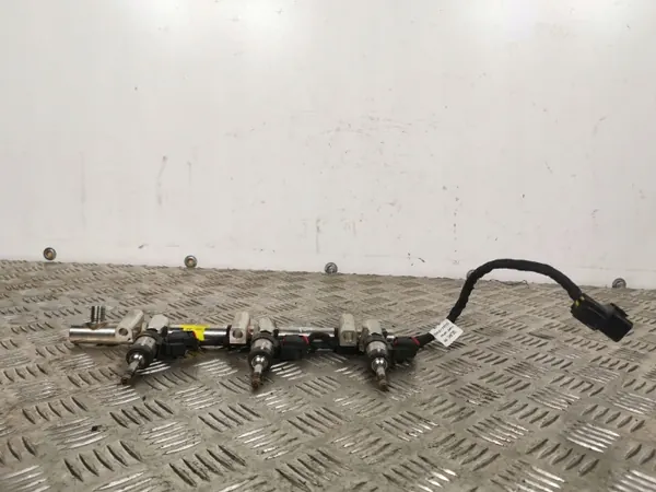 Hyundai Santa Fe 2017 injectorset OEM 353403C652 image 2