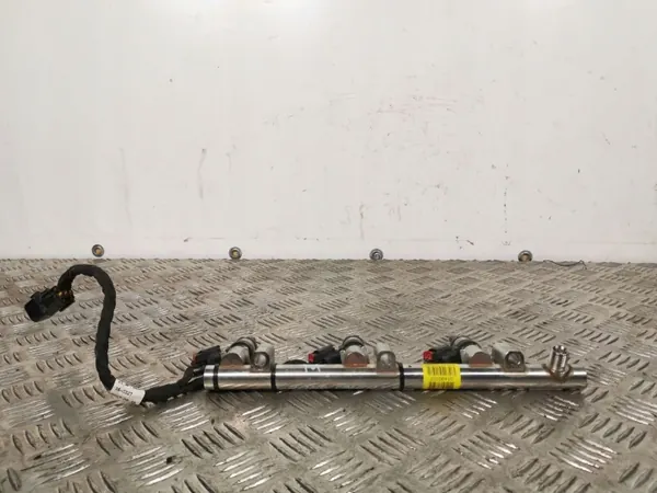 Hyundai Santa Fe 2017 injectorset OEM 353403C652 image 4