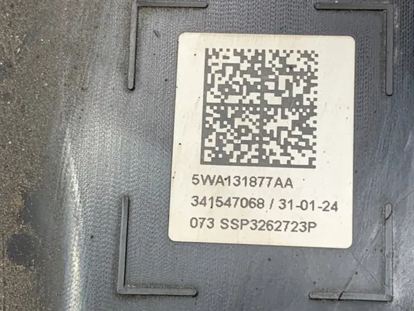 Tanque SCR OEM 5Q0131969G para Skoda Octavia IV 2.0 image 7