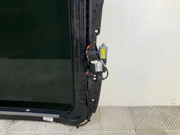 Panoraamakatto OEM 5N0877041E VW Tiguan I:lle image 6