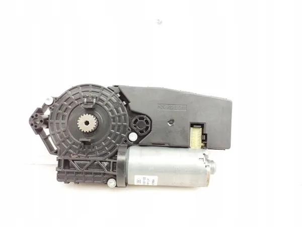 Moteur de toit ouvrant Mercedes OEM A2059001024 - Occasion image 3