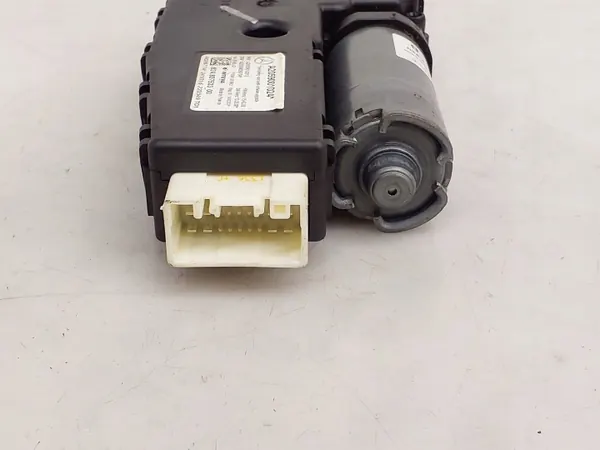 Moteur de toit ouvrant Mercedes OEM A2059001024 - Occasion image 4