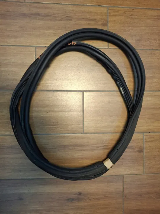 Junta de maletero Mercedes W205 Coupé OEM A2057502900 image 2