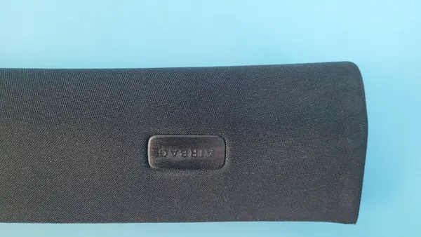Cache de pilier A gauche Mercedes EQE 350+ OEM A2956904700 image 4