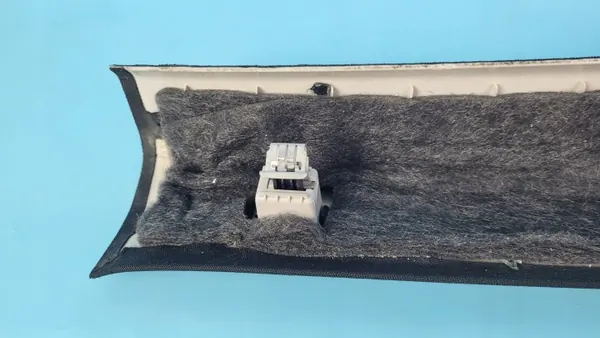 Cache de pilier A gauche Mercedes EQE 350+ OEM A2956904700 image 8