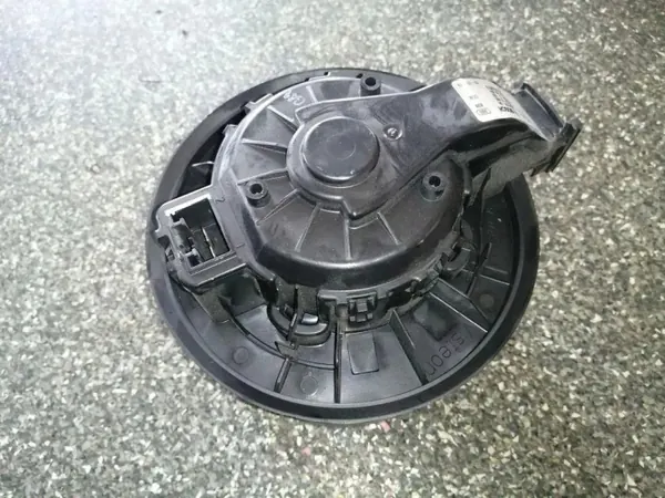 Radiateur de chauffage VW OEM 1S1819015D Golf Plus image 3