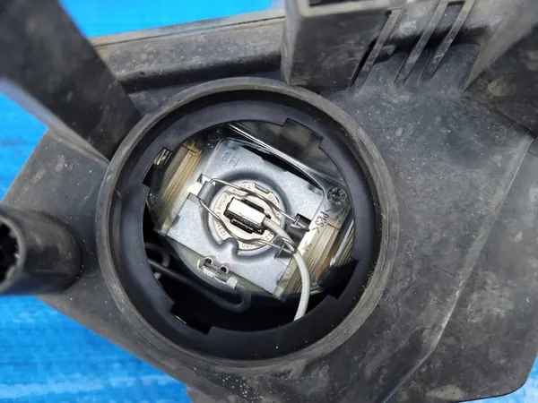 OPEL Astra H Farol Halógeno Direito Para-choque 24462134 image 6