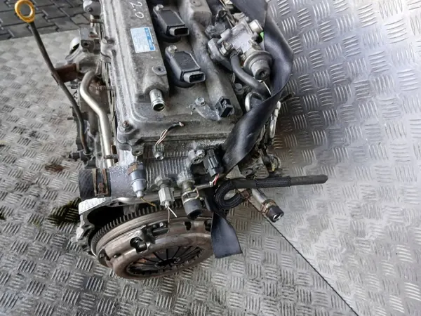 Toyota 1AZ Moottori - 2.0L VVTI Bensiini Käytetty image 10