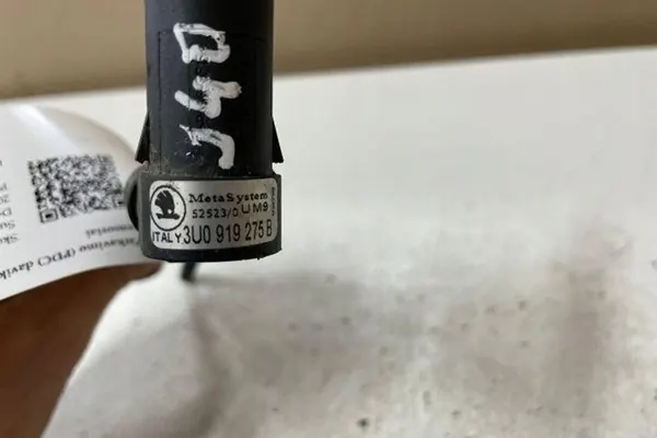 Accelerationssensor SKODA SUPERB I 2.0L diesel image 2