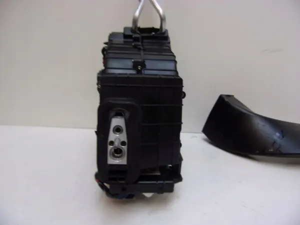 Chrysler Pacifica taka-lämmitys OEM 68342100AA image 5