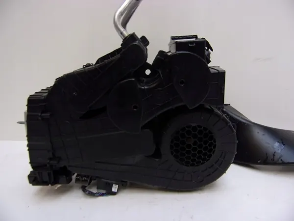 Chrysler Pacifica taka-lämmitys OEM 68342100AA image 6