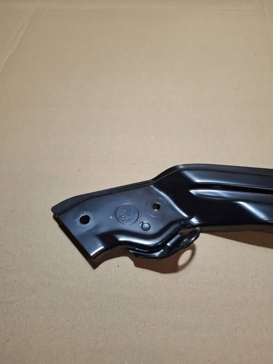 Skoda Karoq Strålkastarfäste OEM 57A806930A Höger Fram image 4
