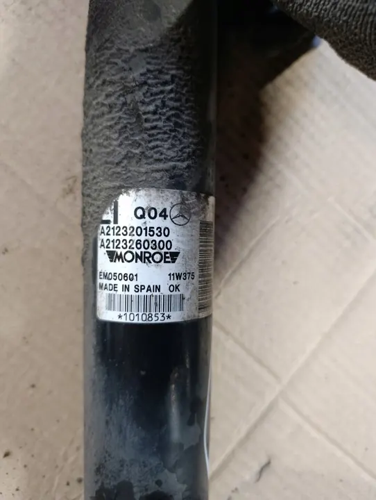 MERCEDES W212 Bakstötdämpare A2123201530 image 4
