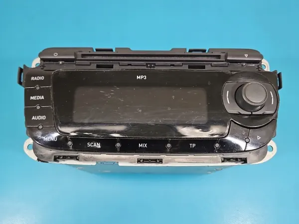 OEM 6J0035153B Fabrieksradio voor Seat Ibiza IV image 3