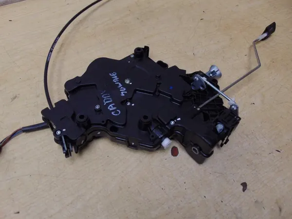 Rechtes Schiebetürschloss VW Caddy 2K0843654BD image 4