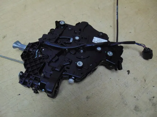 Rechtes Schiebetürschloss VW Caddy 2K0843654BD image 8