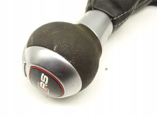 Pomo de cambio Audi RS3 8V OEM 8V1713139AH - Usado image 3