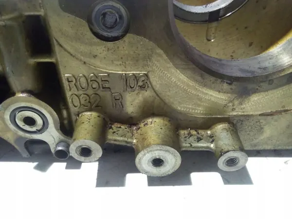 Peça motor OEM 06E103032R para Audi Q7 4L 2008 image 4