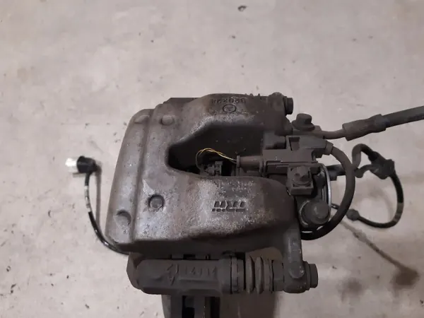 Mercedes E W213 Bremscheiben & Beläge Vorne OEM A0004212312 image 8