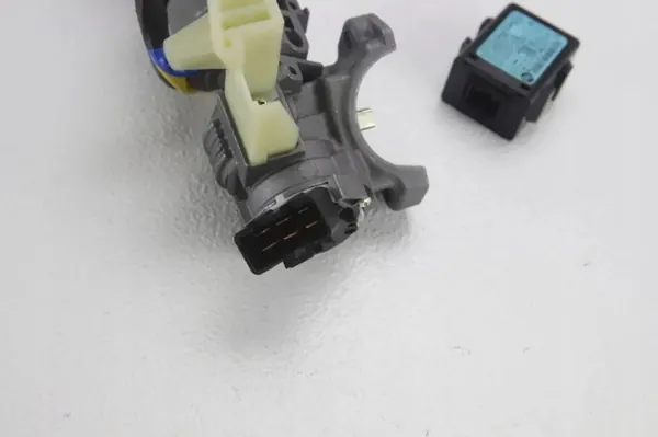 Interruptor de encendido Kia Niro OEM 95420G2800 1.6L 2021 image 4