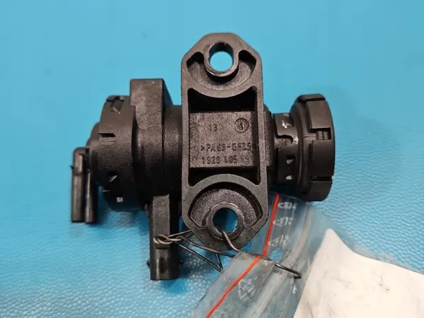 Soupape à vide OEM 8509323 pour BMW X6 E71 3.0D image 9